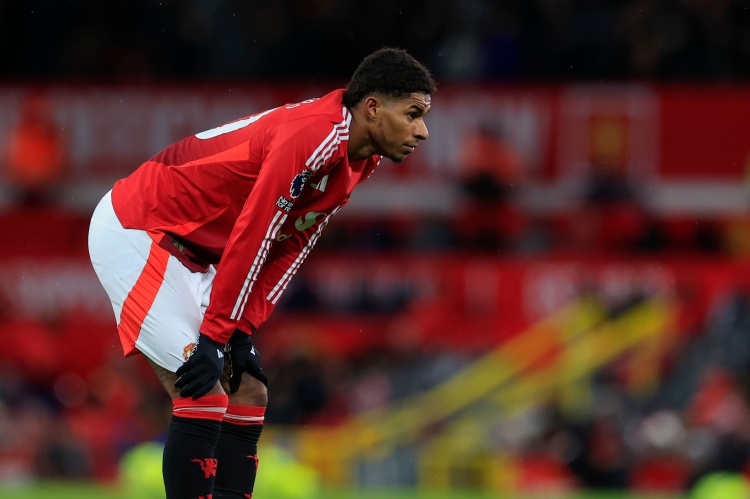  签约在即！记者：拉什福德正在接受维拉的体检