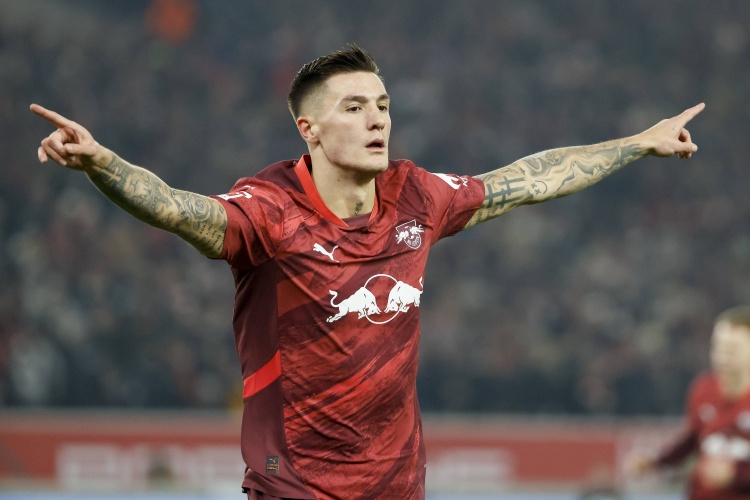  TA：阿森纳夏窗首要任务是6号位和前锋 枪手最欣赏伊萨克塞斯科