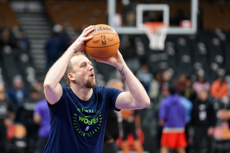  英格尔斯：对手在首节投进了很多三分球 羞羞视频免费看网站在线观看稍微有点被动